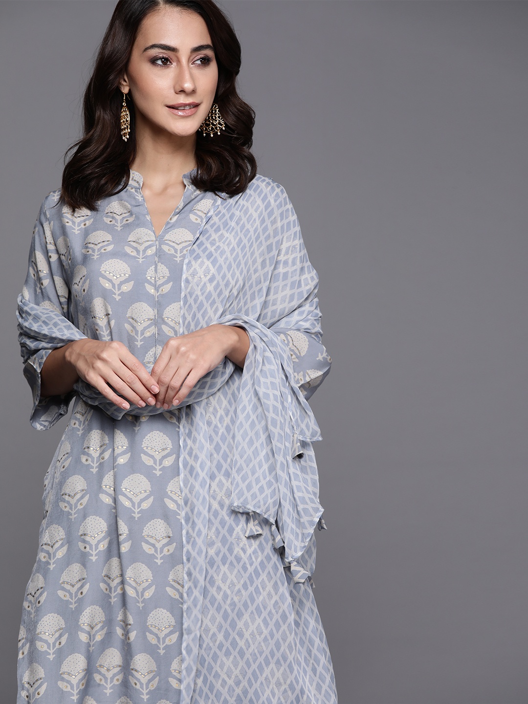 

Libas Women Blue Ethnic Motifs Printed Regular Kurta with Palazzos & Dupatta