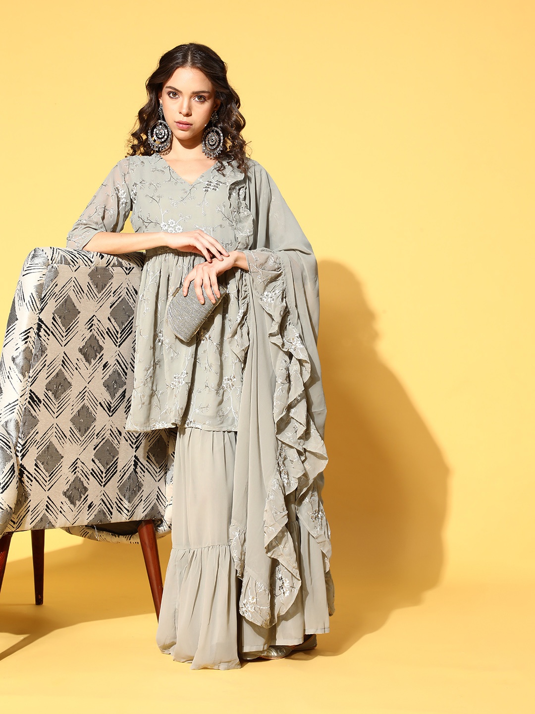 

Libas Women Grey Floral Embroidered Regular Kurti with Sharara & With Dupatta