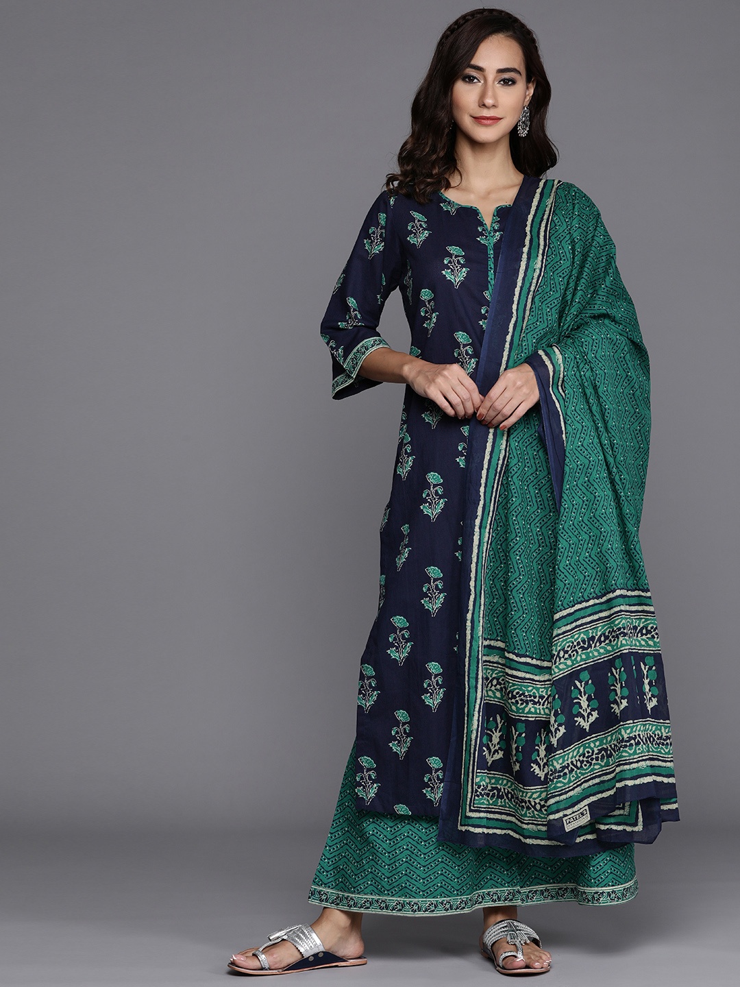 

Libas Women Pure Cotton Floral Motifs Print Kurta with Palazzos & Dupatta, Navy blue