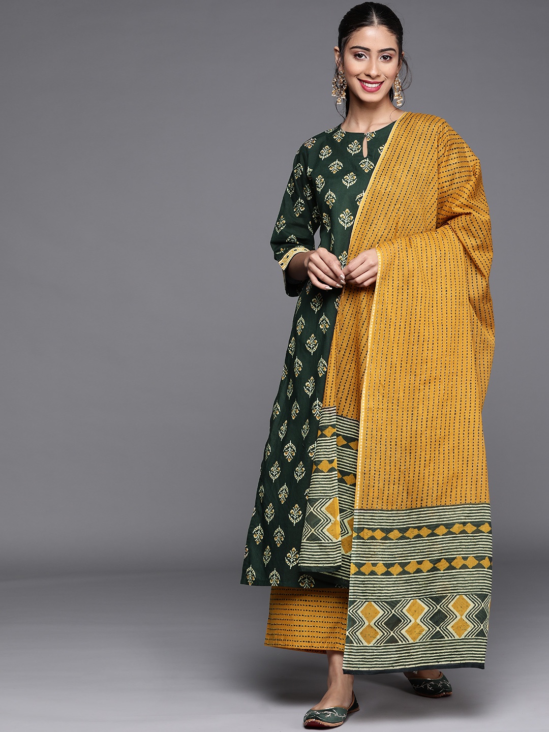 

Libas Women Green Ethnic Motifs Printed Regular Pure Cotton Kurta with Palazzos & With Dupatta