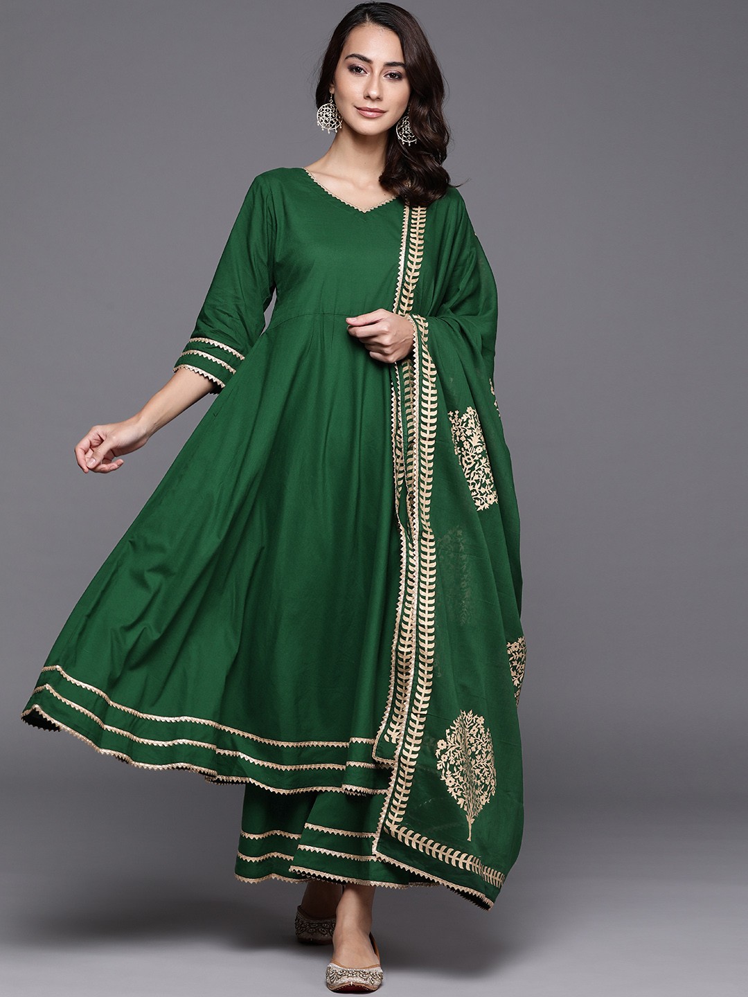 

Libas Women Green Regular Gotta Patti Pure Cotton Kurta with Palazzos & Dupatta