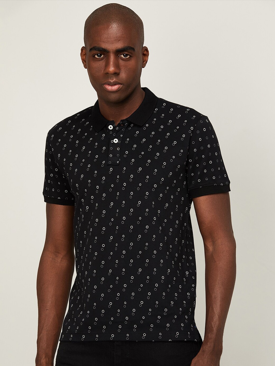 

Denimize by Fame Forever Men Black & White Printed Polo Collar Slim Fit T-shirt