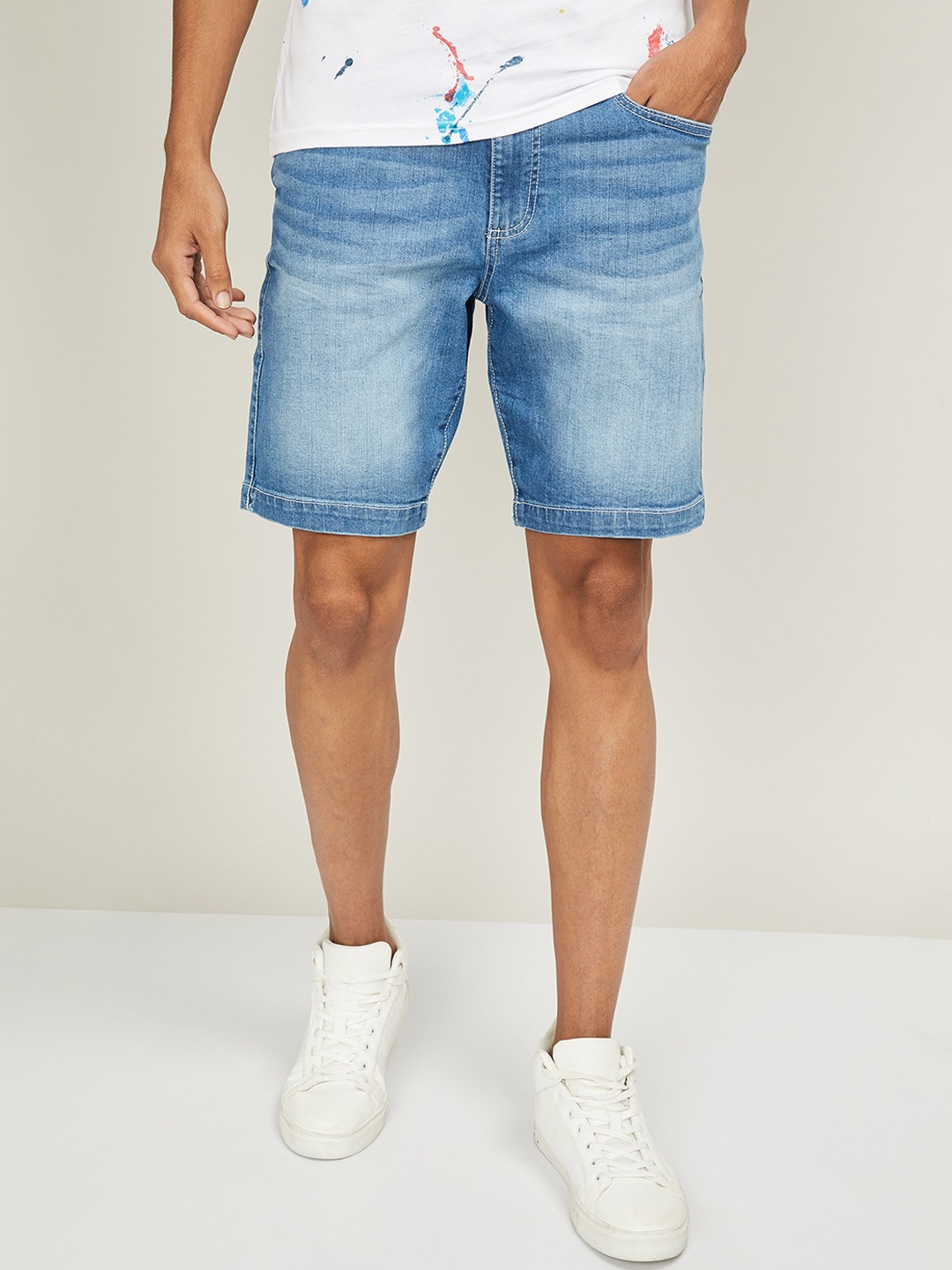 

Denimize by Fame Forever Men Blue Washed Mid-Rise Denim Shorts