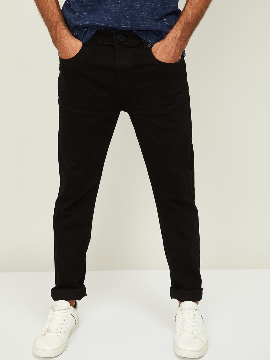 

Denimize by Fame Forever Men Black Solid Slim Fit Jeans