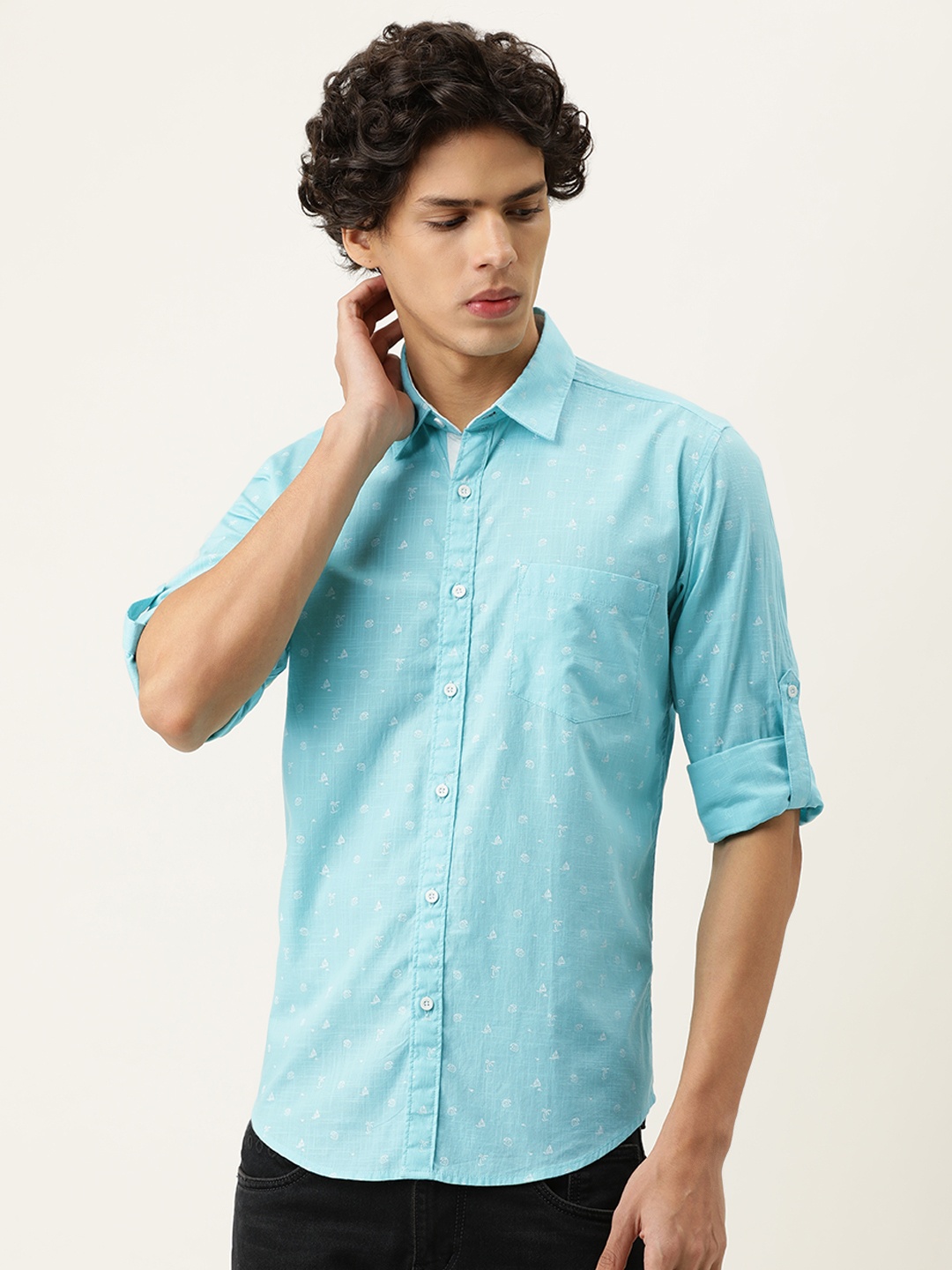 

IVOC Men Blue & White Slim Fit Printed Casual Shirt