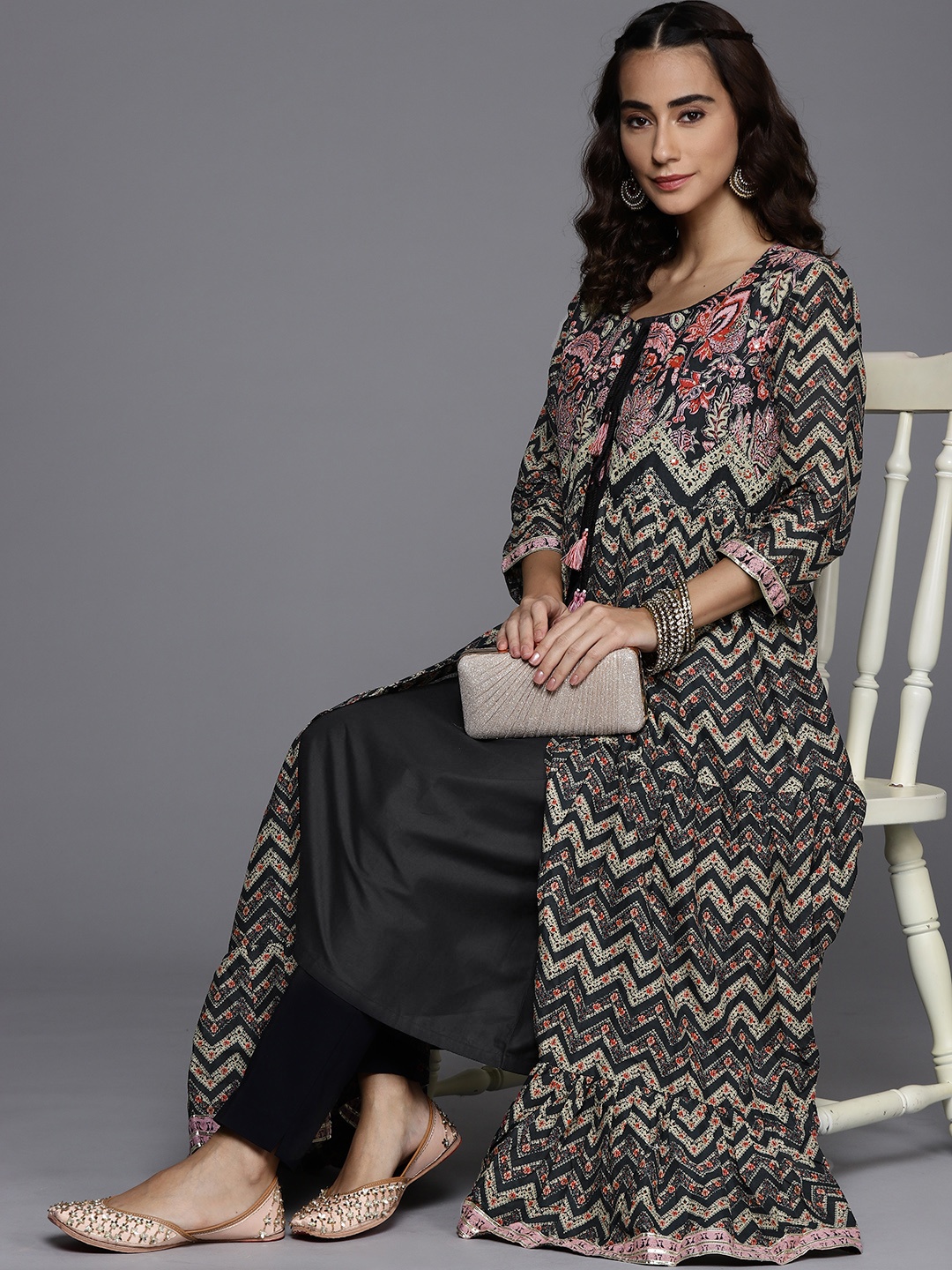 

Biba Women Black & Beige Chevron Printed Anarkali Kurta