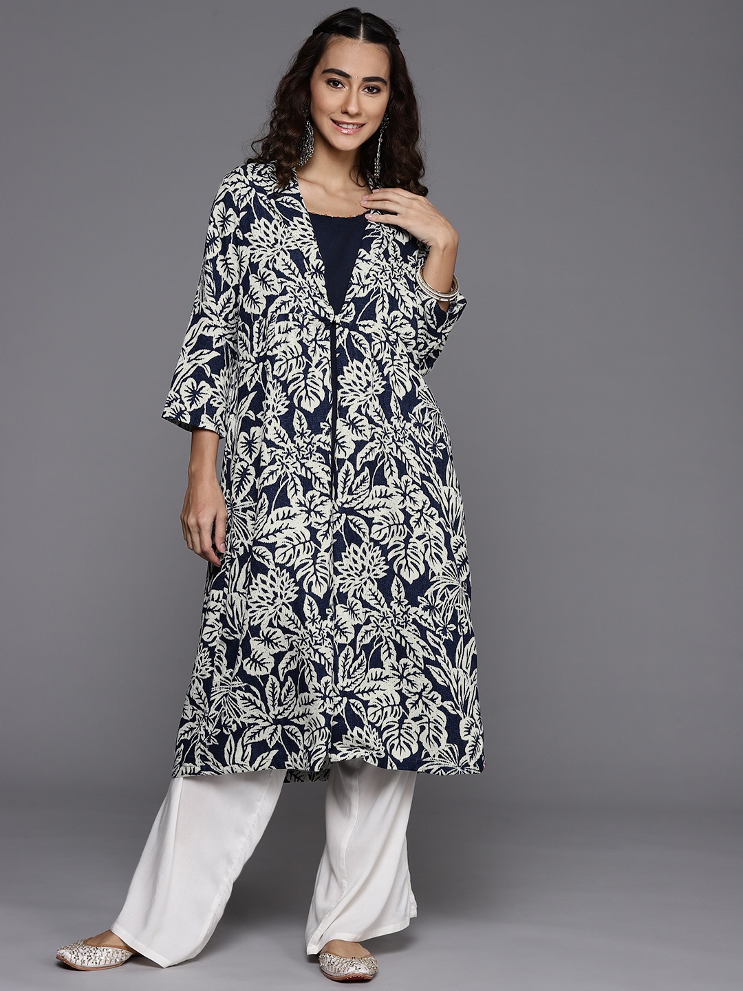 

Biba Women Navy Blue & White Floral Printed Floral Kurta