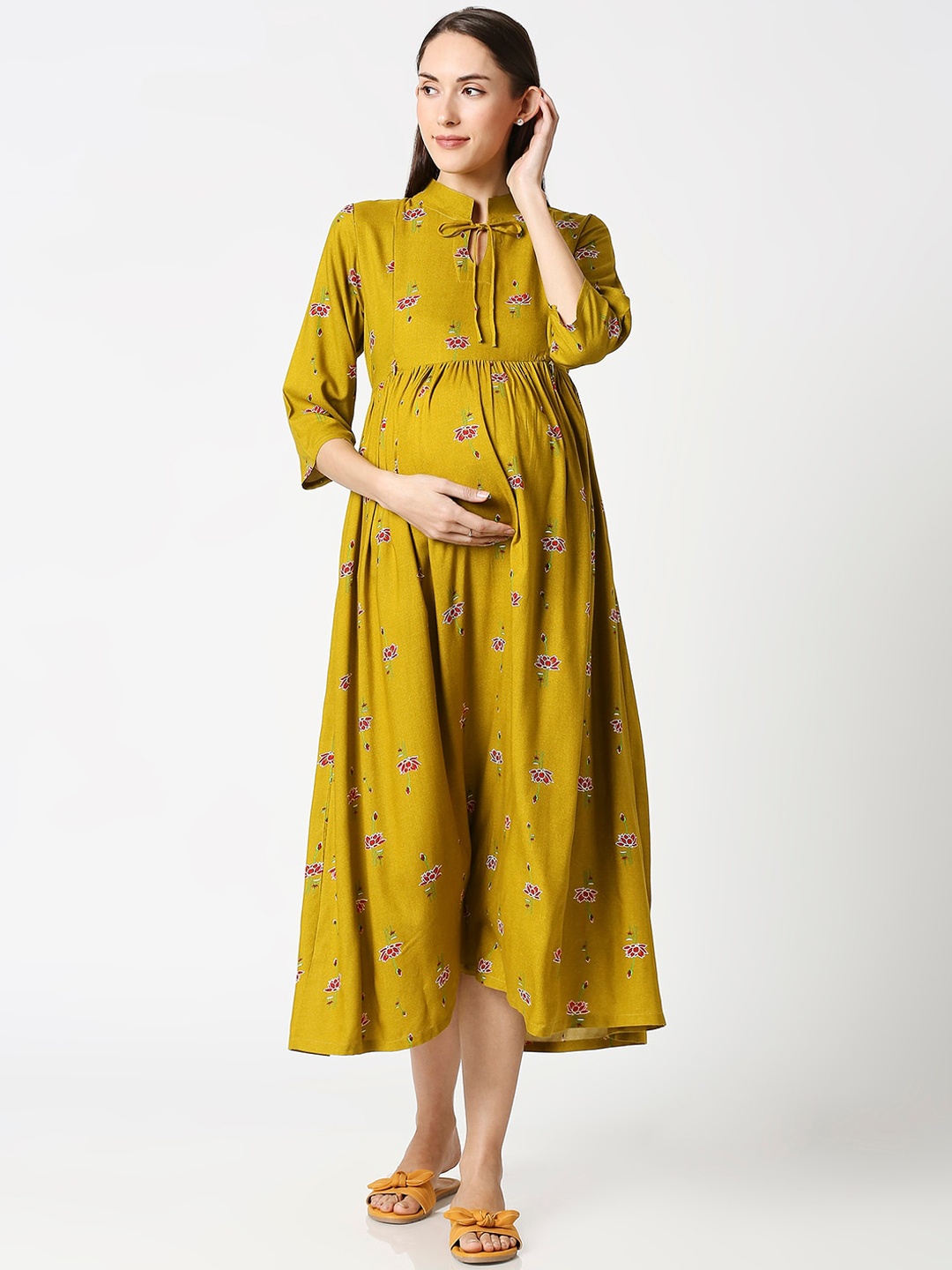 

AV2 Green Printed Maternity Midi Dress