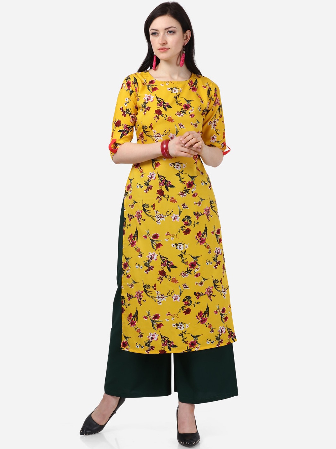 

SAADHVI Women Yellow Floral Printed Crepe Kurta