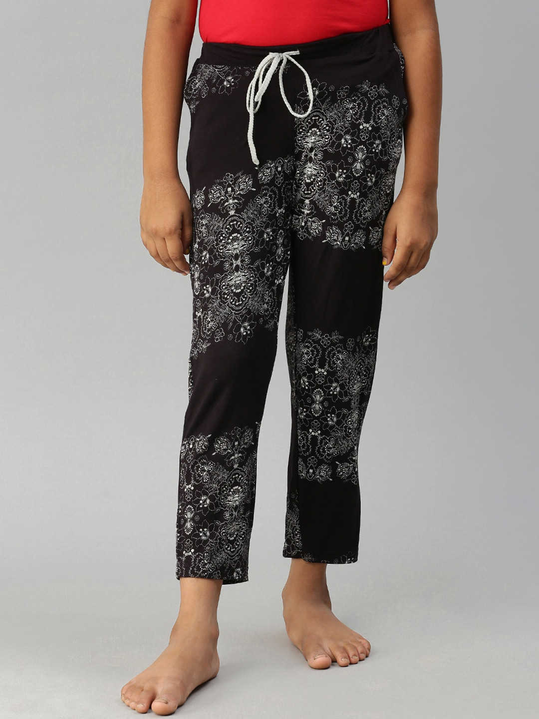 

Kryptic Girls Black & White Printed Pure Cotton Lounge Pants