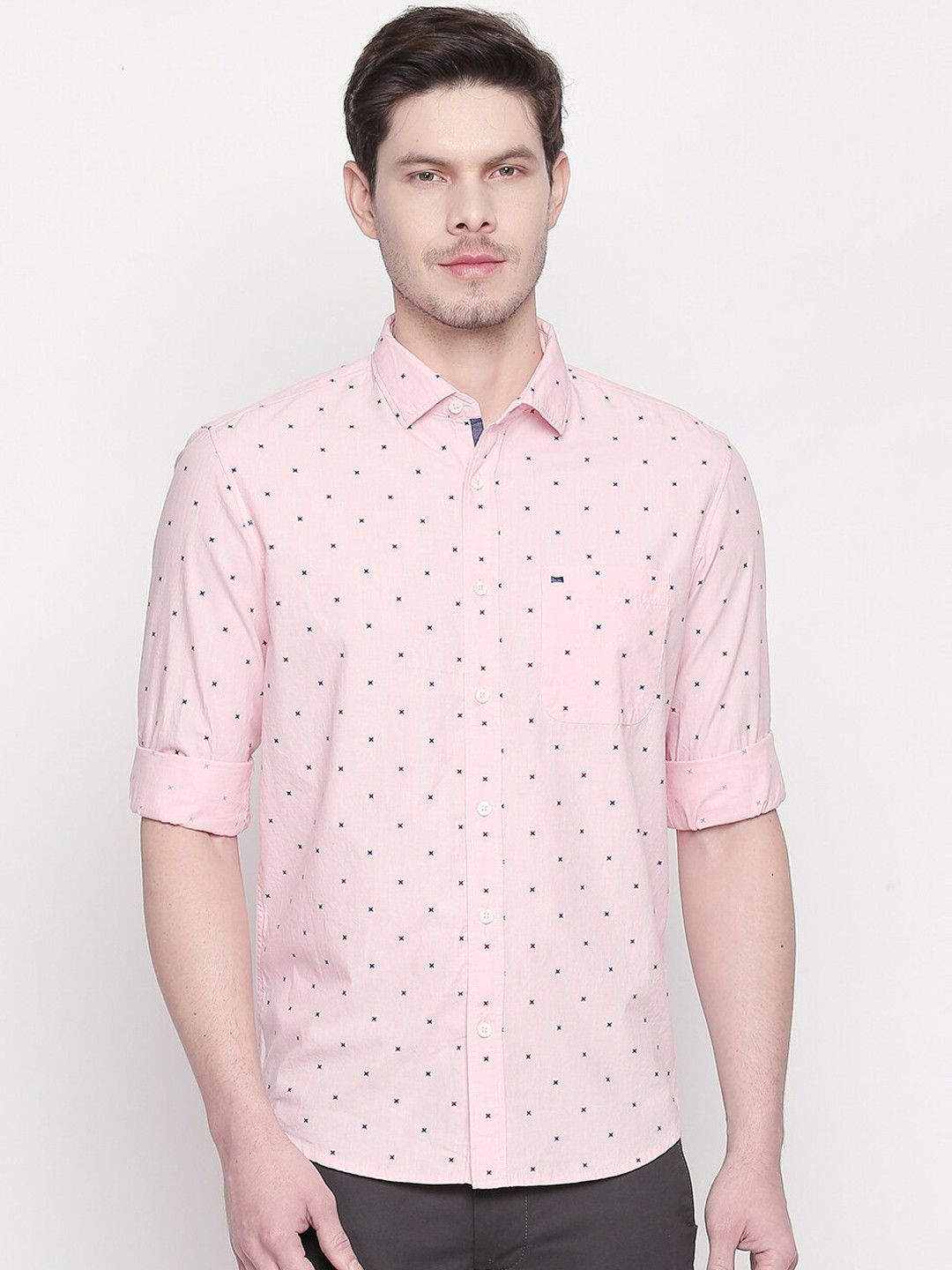 

Basics Men Pink Slim Fit Printed Casual Shirt