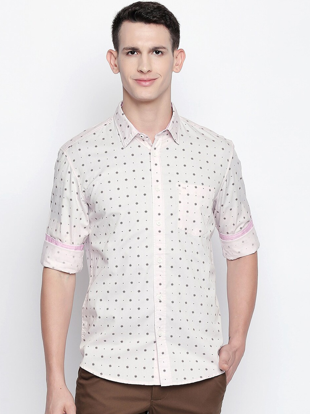 

Basics Men Pink Slim Fit Printed Casual Shirt