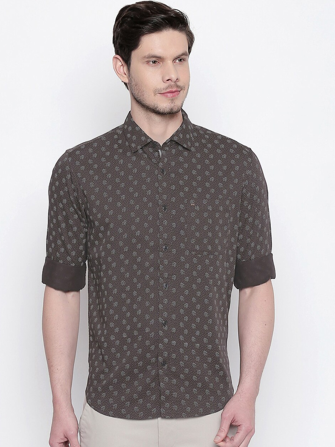 

Basics Men Brown Slim Fit Printed Casual Shirt