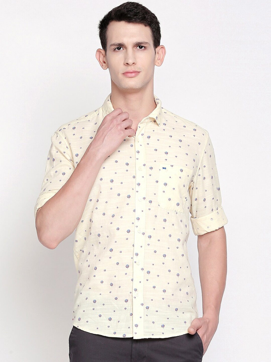 

Basics Men Yellow Slim Fit Printed Casual Shirt