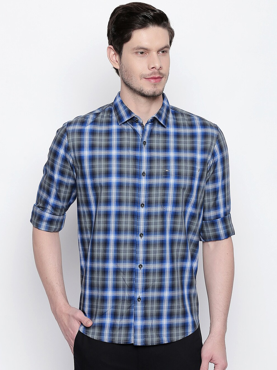 

Basics Men Blue Slim Fit Checked Casual Shirt