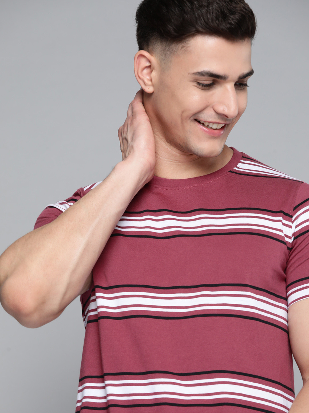 

Mast & Harbour Men Dusty Pink & White Pure Cotton Striped T-shirt