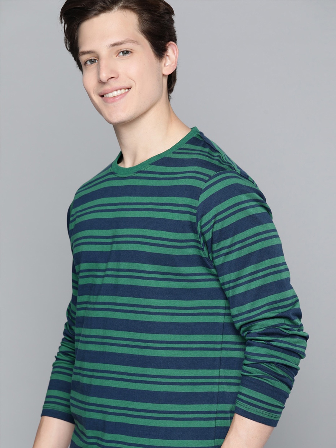 

Mast & Harbour Men Green & Navy Blue Striped Pure Cotton T-shirt