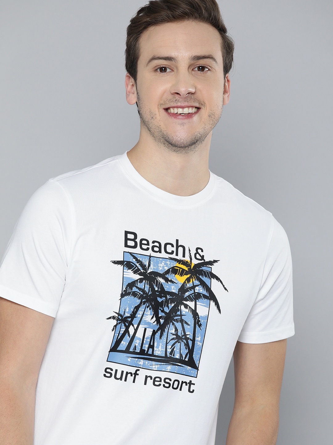 

Mast & Harbour Men White & Black Printed Tropical T-shirt