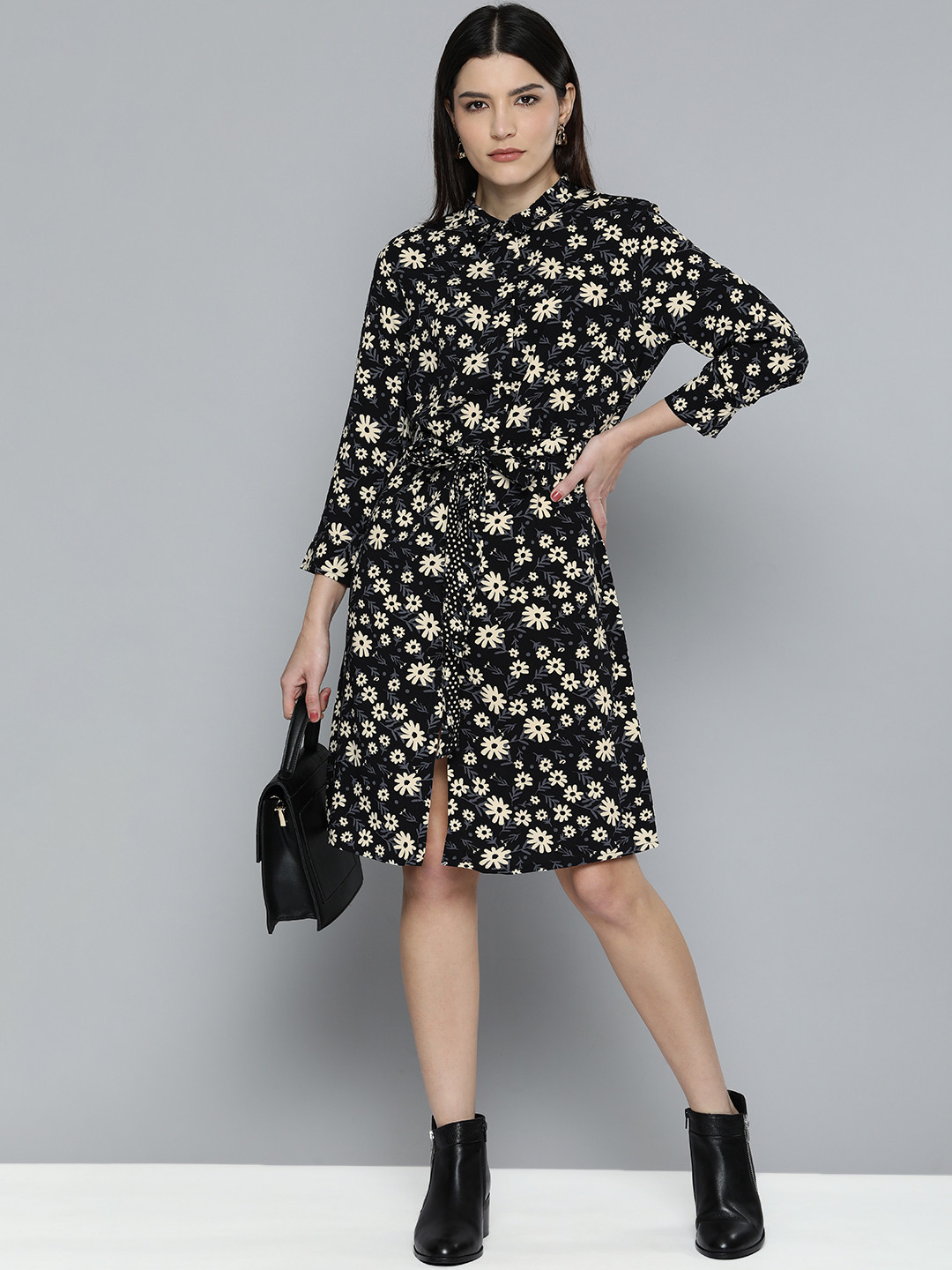

Chemistry Black & Off White Floral Shirt Dress