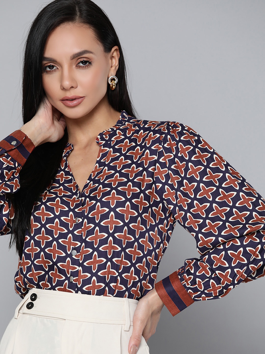 

Chemistry Women Navy Blue & Brown Printed Casual Shirt