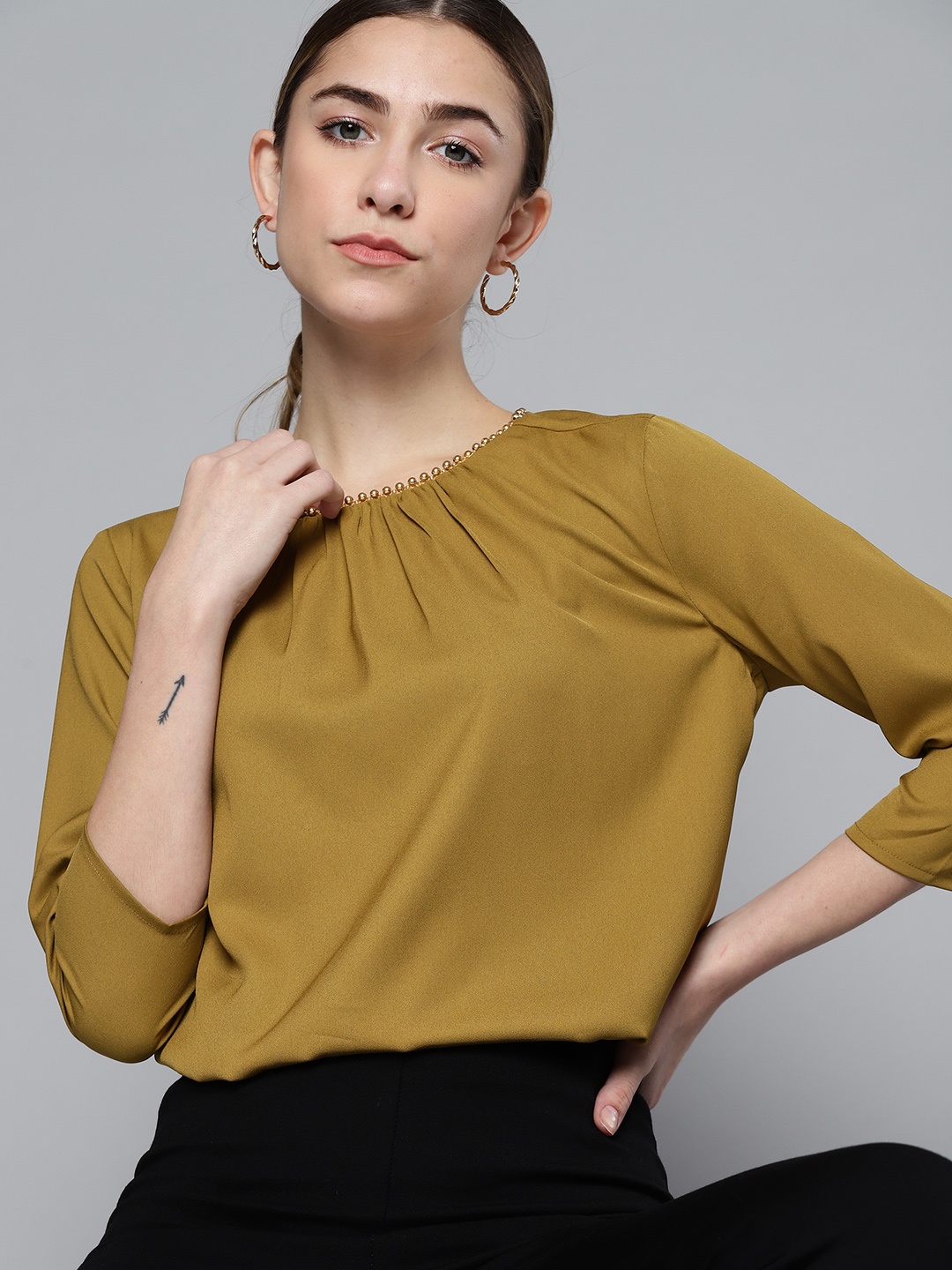 

Chemistry Mustard Olive Solid Jewel Neck Regular Top