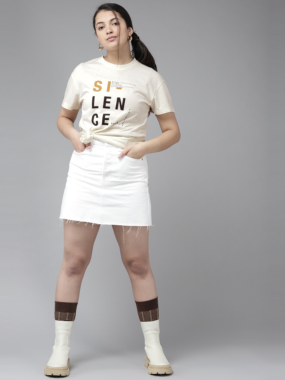 

UTH by Roadster Girls Off White & Black Cotton Typography Printed T-shirt