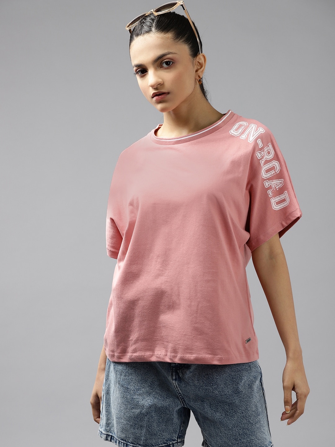 

UTH by Roadster Girls Pink Pure Cotton Solid Extended Sleeves T-shirt