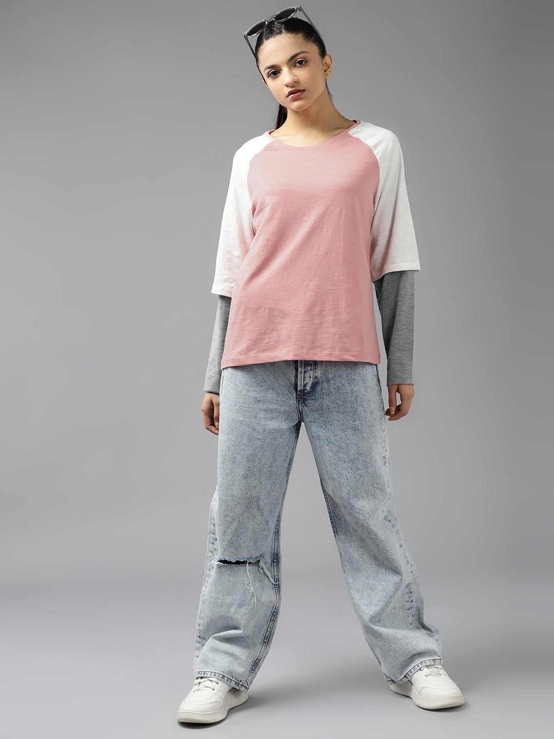 

UTH by Roadster Girls Peach-Coloured & White Solid Cotton T-shirt