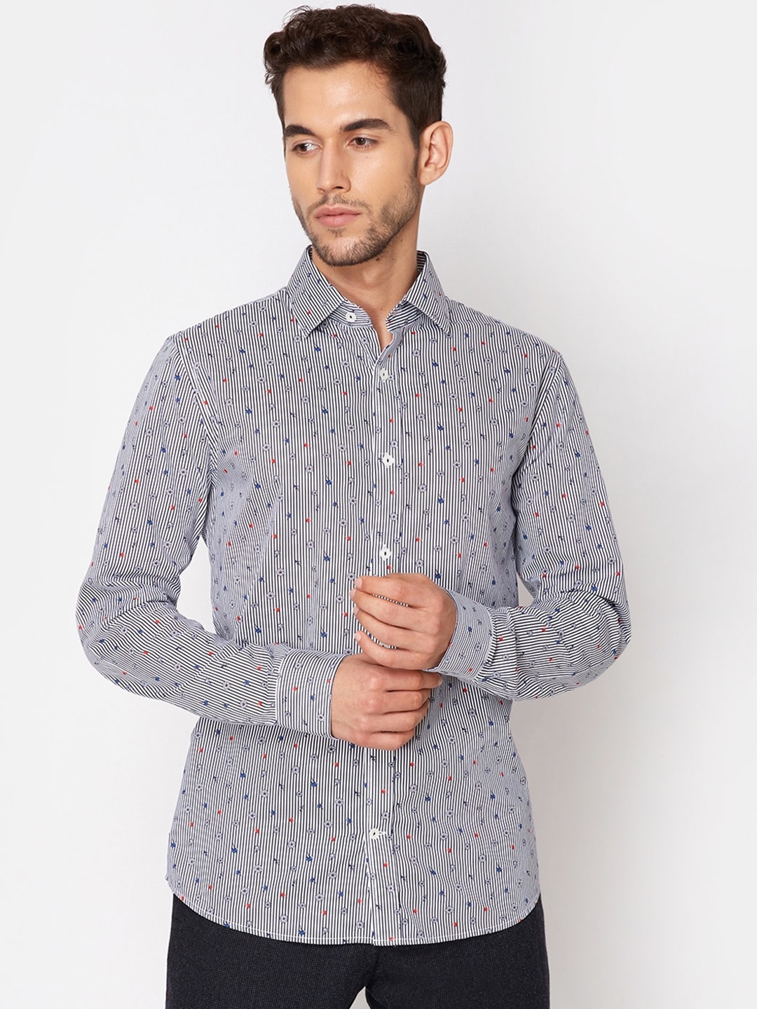 

Matinique Men Navy Blue Slim Fit Printed Cotton Casual Shirt
