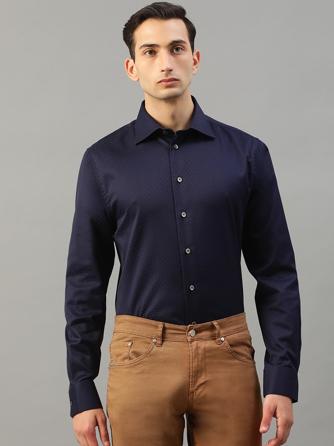 

Matinique Men Navy Blue Self Design Slim Fit Cotton Casual Shirt