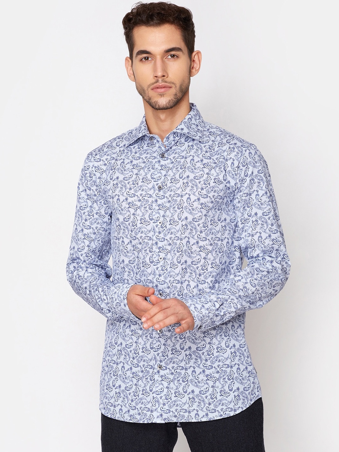 

Matinique Men Blue Slim Fit Printed Cotton Casual Shirt
