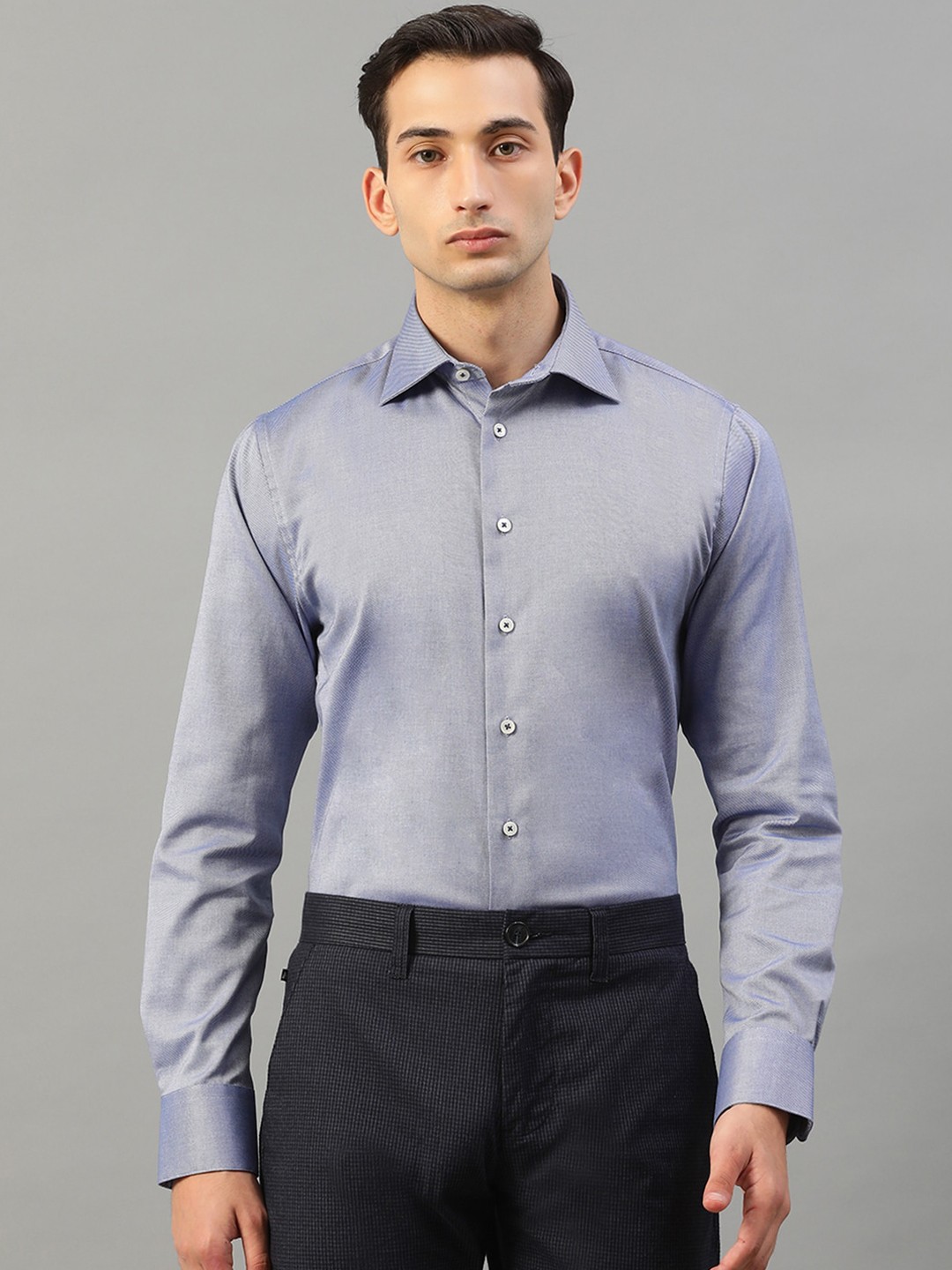 

Matinique Men Blue Slim Fit Cotton Casual Shirt