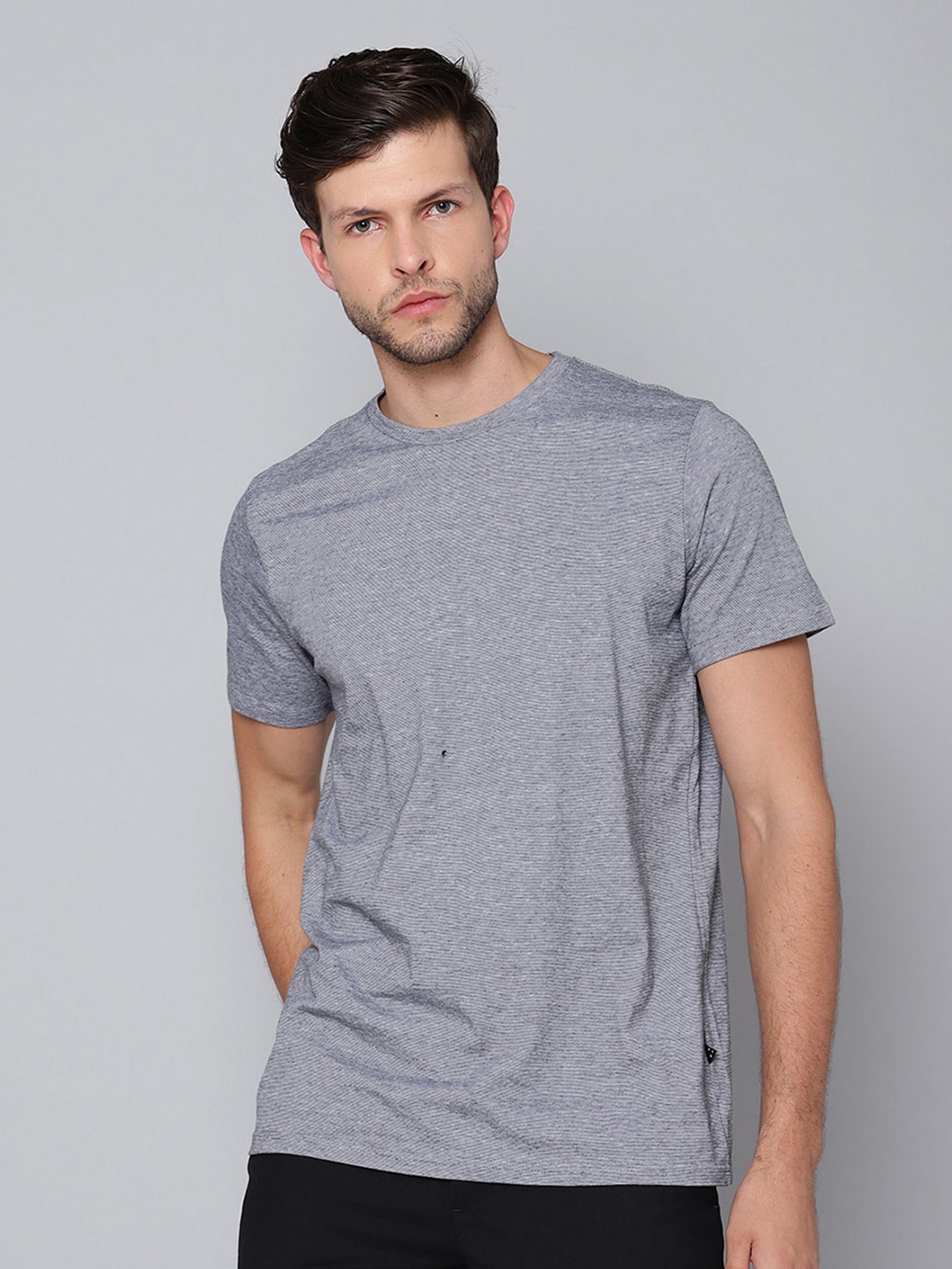 

Matinique Men Blue Slim Fit T-shirt