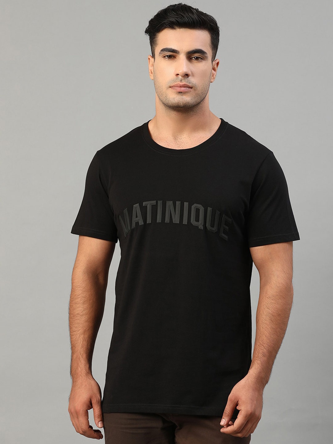 

Matinique Men Black Typography Printed Slim Fit T-shirt