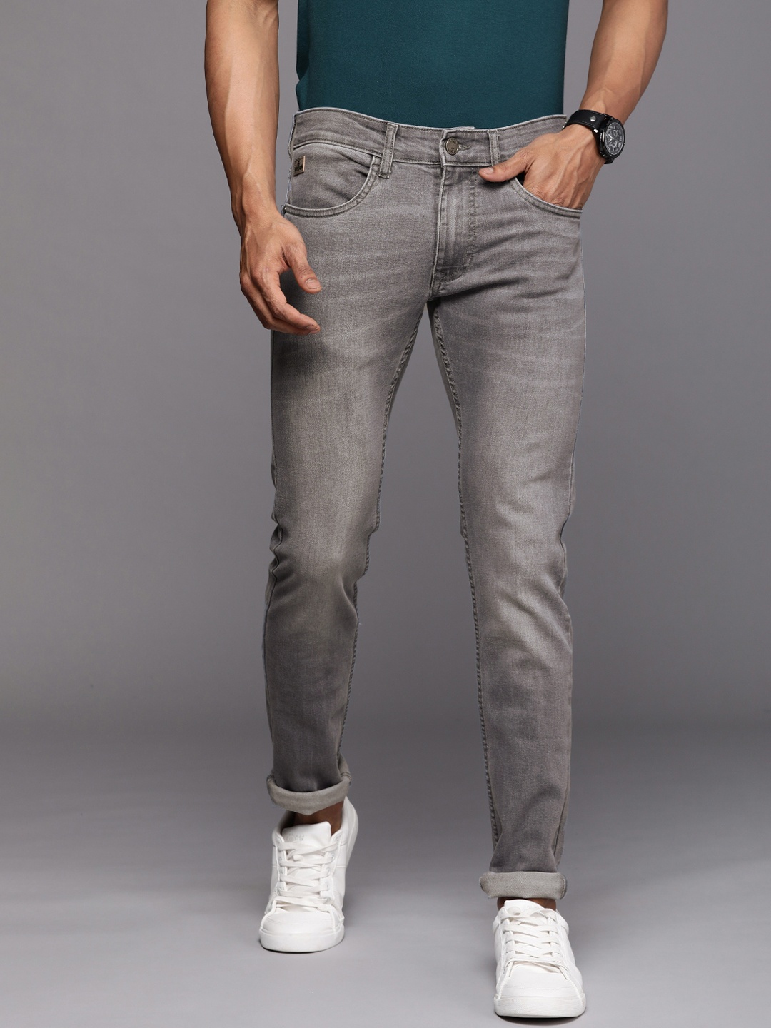 

WROGN Men Grey Skinny Fit Light Fade Stretchable Jeans