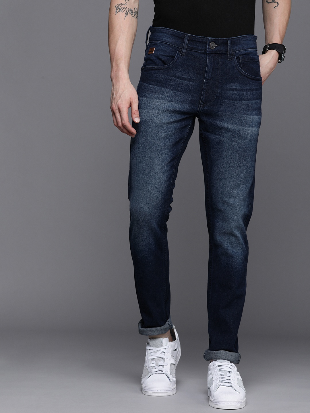 

WROGN Men Blue Slim Fit Heavy Fade Stretchable Jeans