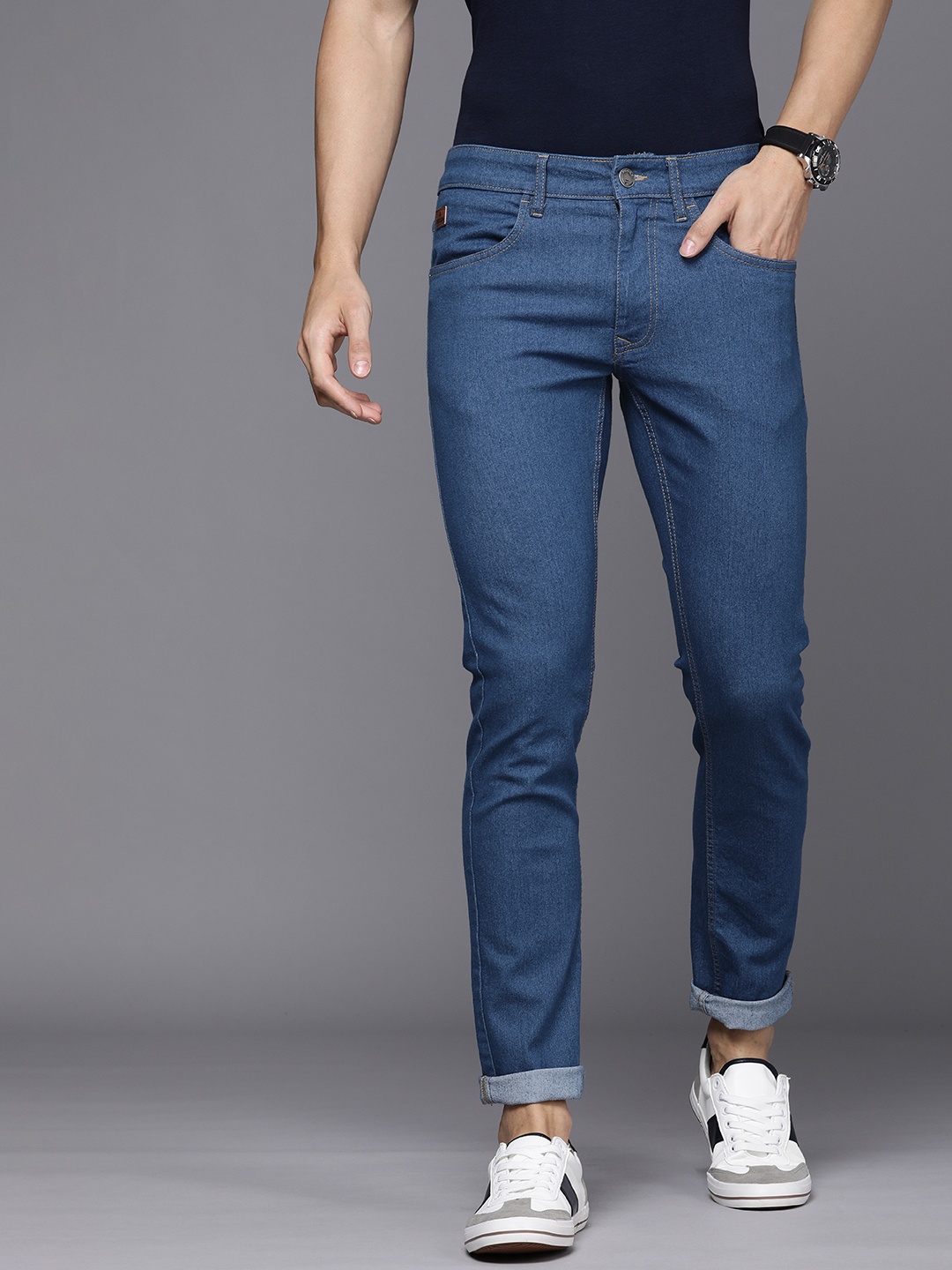 

WROGN Men Blue Slim Fit Mid-Rise Clean Look Stretchable Jeans