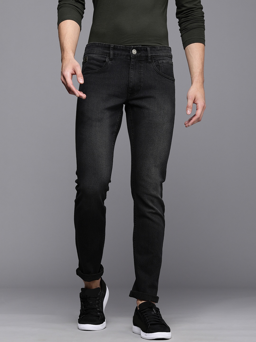 

WROGN Men Black Slim Fit Light Fade Stretchable Jeans