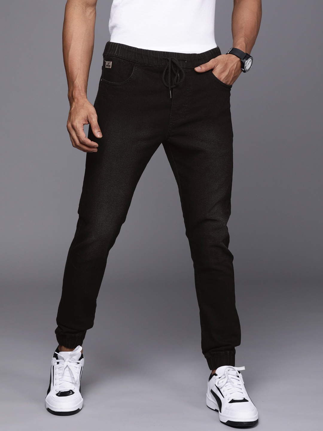 

WROGN Men Black Clean Look Jogger Fit Mid Rise Clean Look Jeans