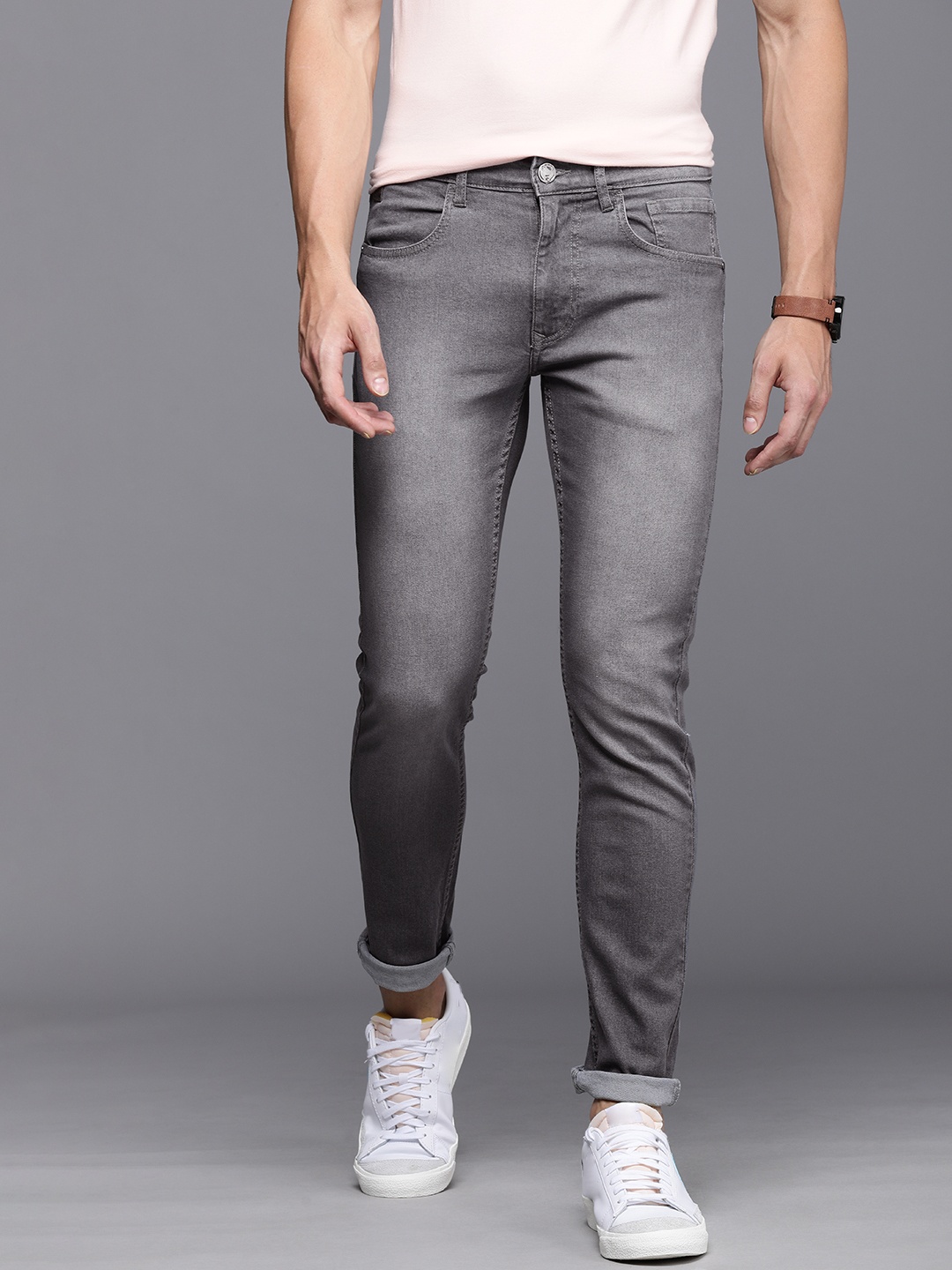 

WROGN Men Grey Solid Skinny Fit Light Fade Stretchable Jeans