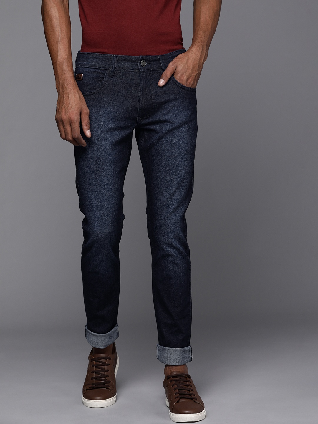 

WROGN Men Blue Slim Fit Light Fade Mid Rise Jeans