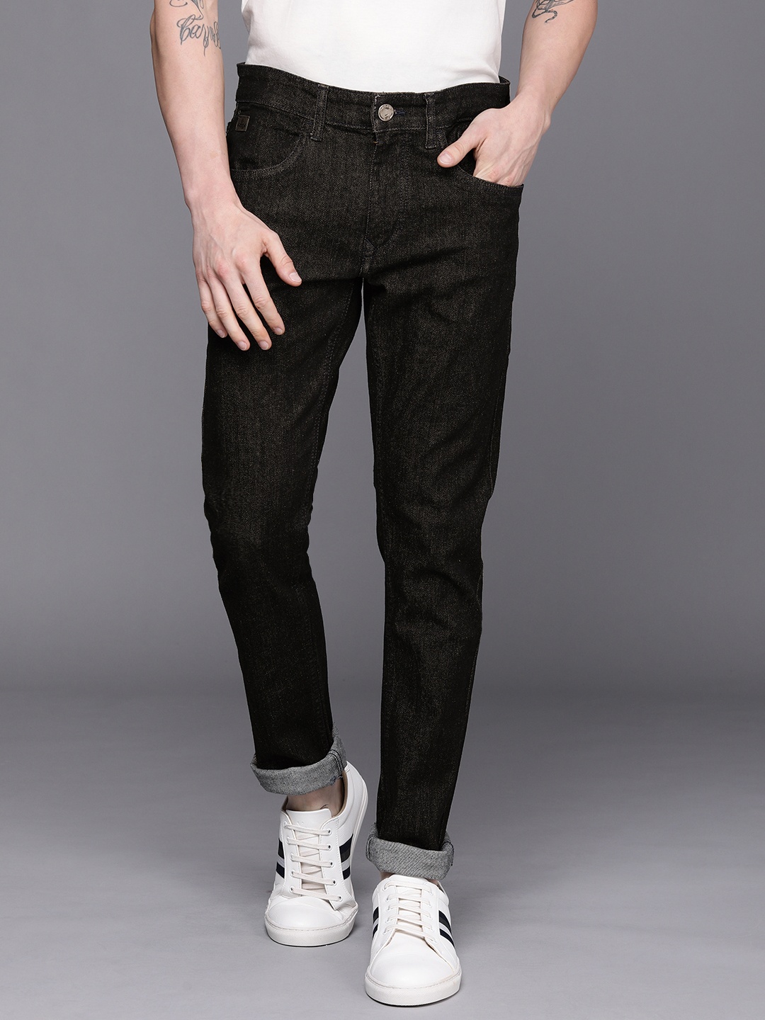 

WROGN Men Charcoal Slim Fit Light Fade Stretchable Jeans