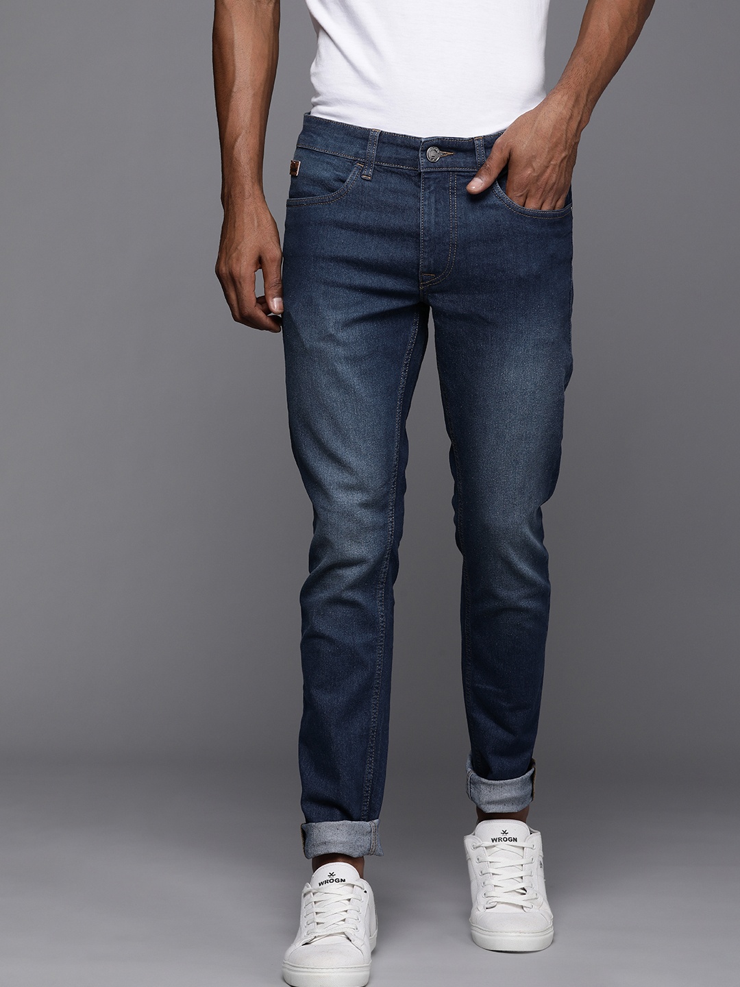 

WROGN Men Blue Skinny Fit Light Fade Stretchable Jeans