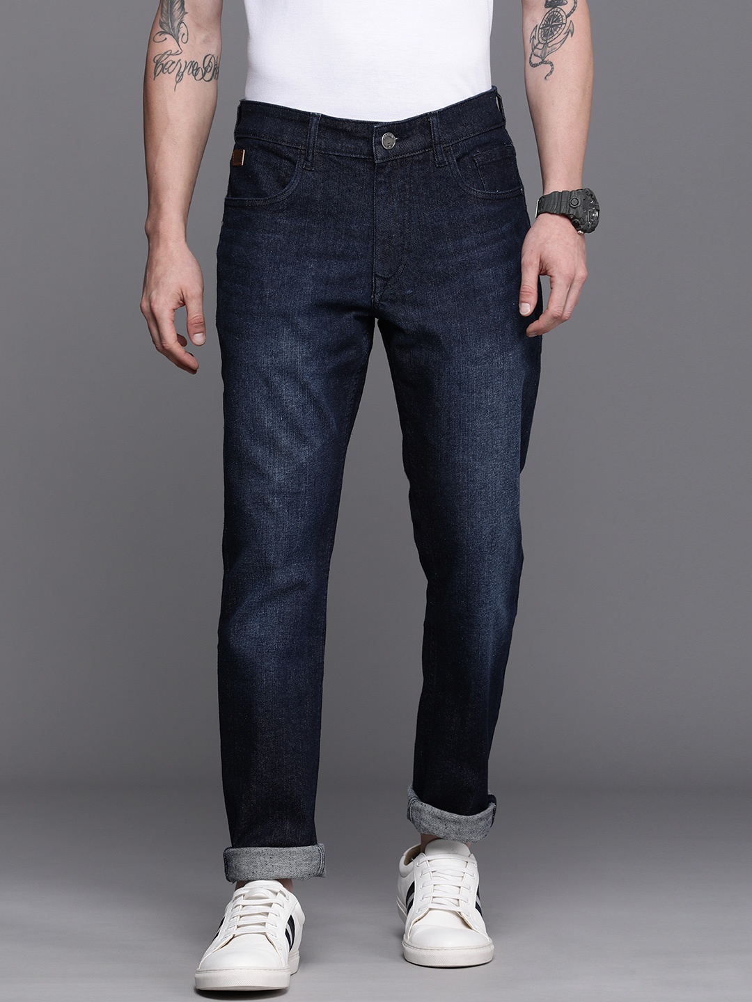 

WROGN Men Blue Slim Fit Light Fade Stretchable Jeans