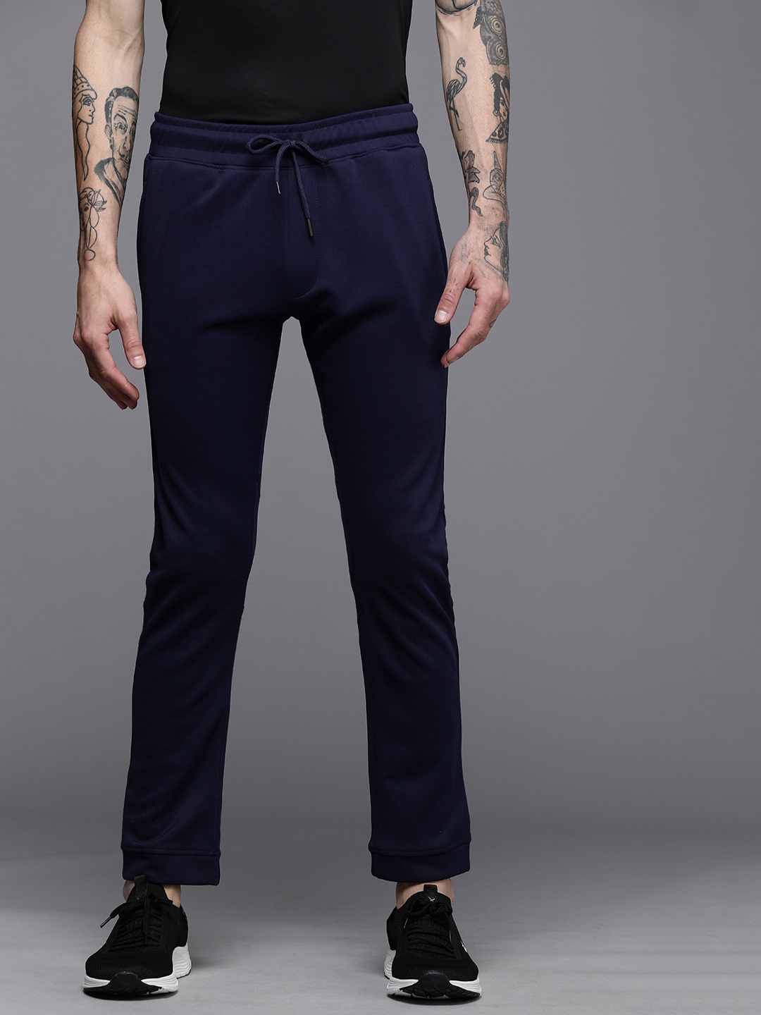 

WROGN ACTIVE Men Blue Solid Mid Rise Elasticated Joggers Track Pants, Navy blue