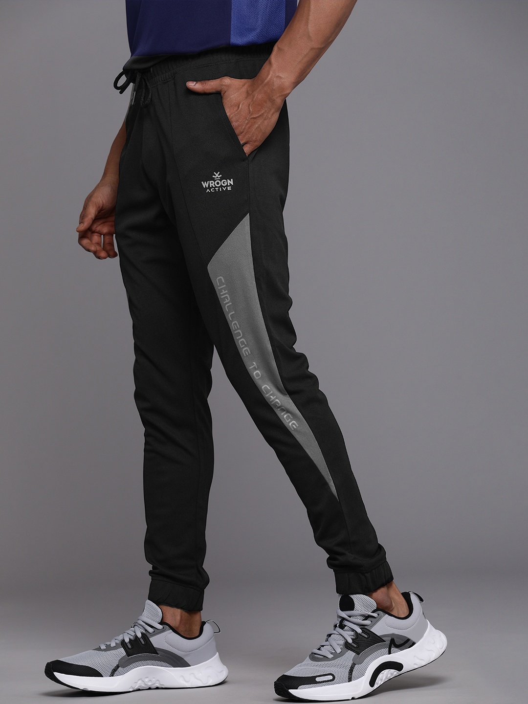 

WROGN ACTIVE Men Black Typography Printed Slim Fit Interlock Joggers