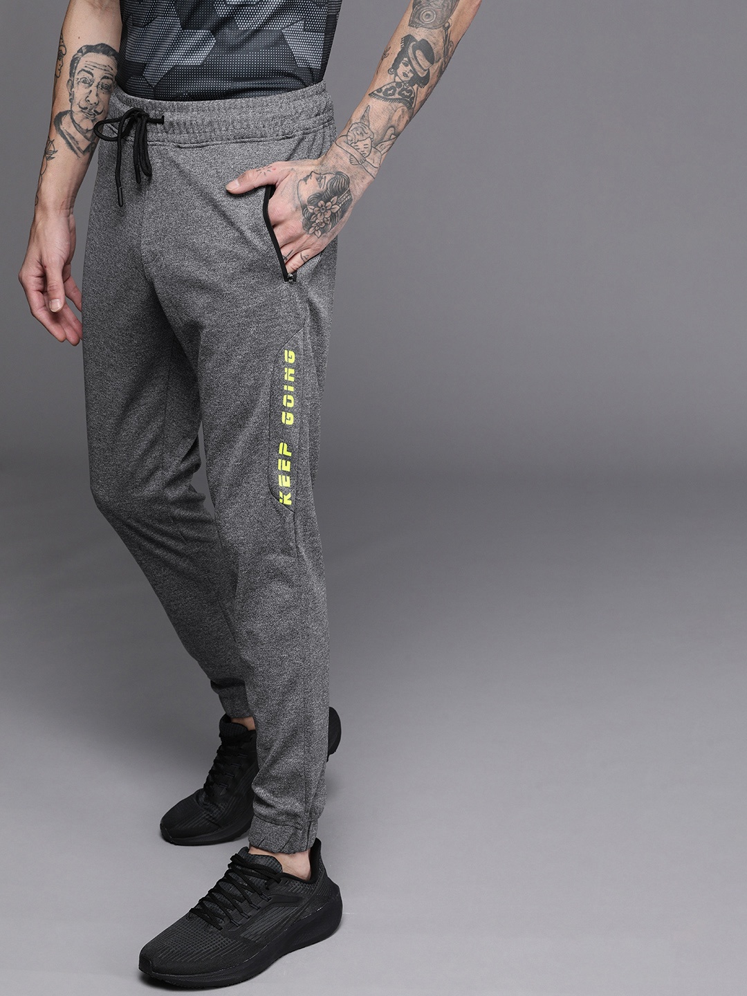 

WROGN ACTIVE Men Grey Solid Dry-Pro Joggers, Grey melange