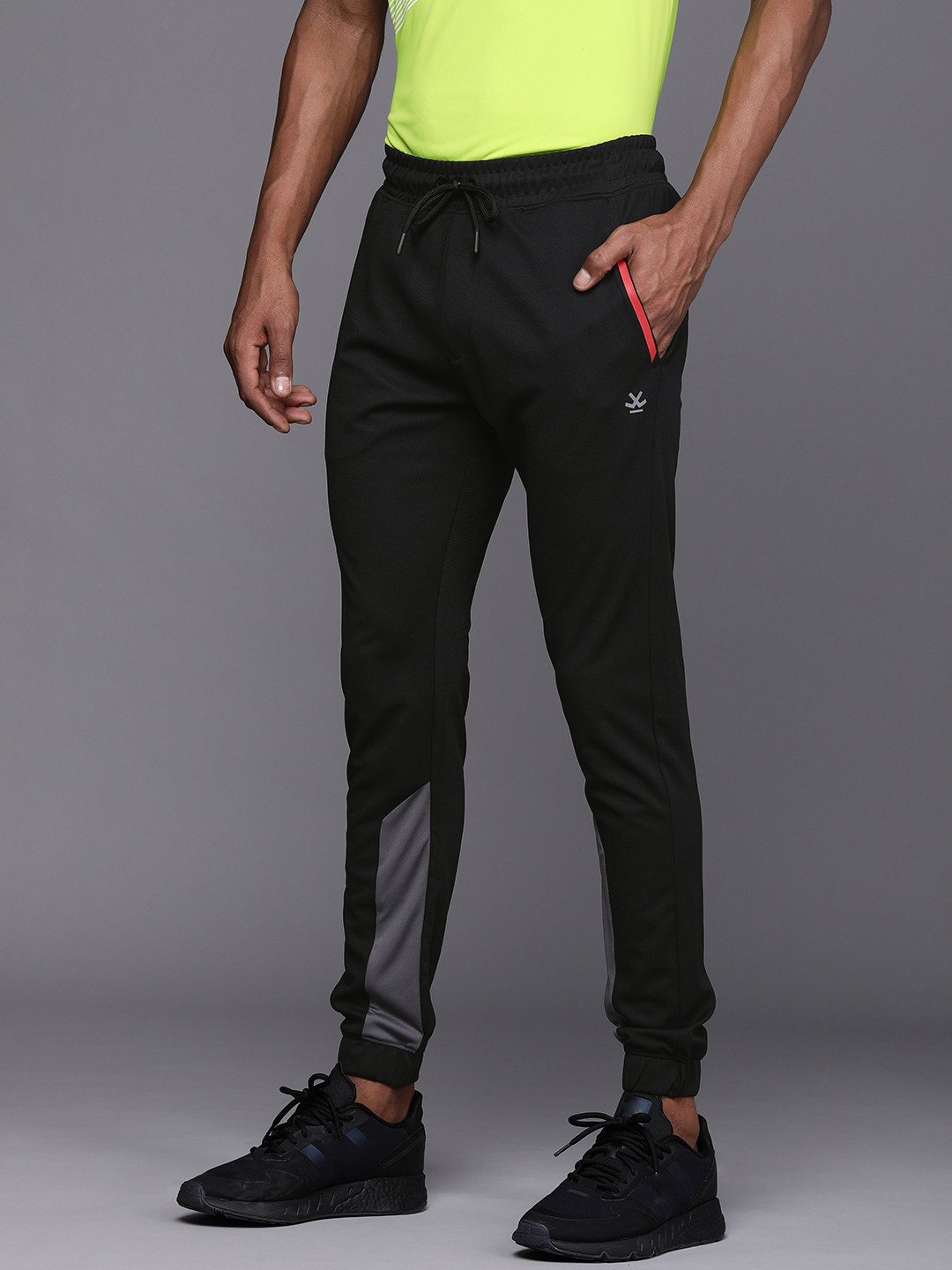 

WROGN ACTIVE Men Black Slim Fit Joggers