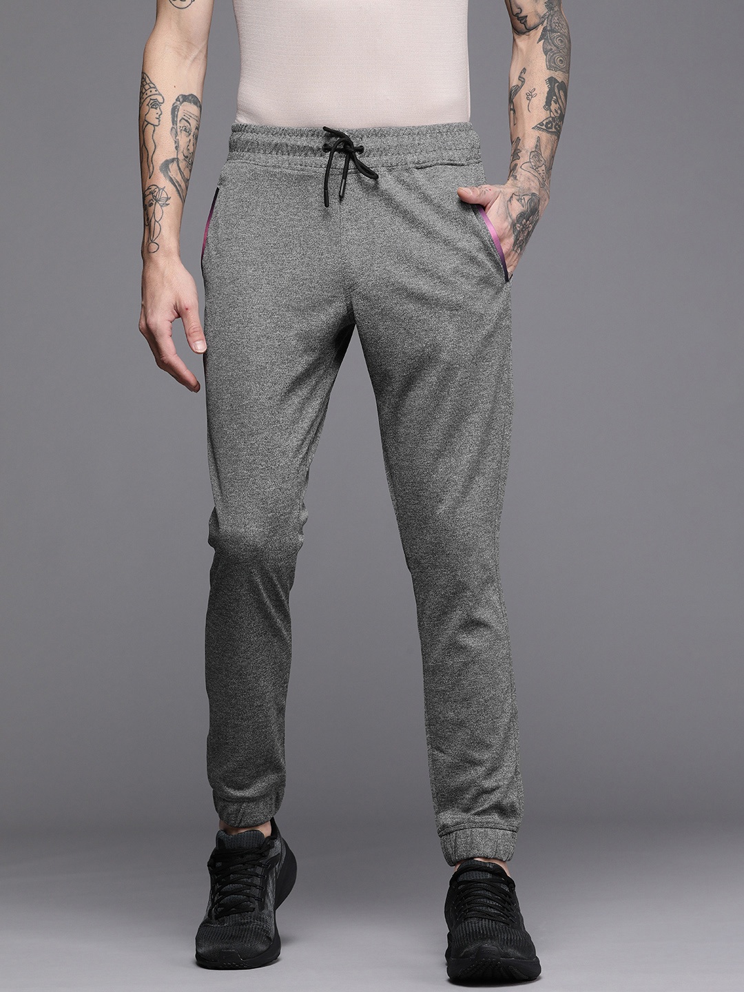 

WROGN ACTIVE Men Grey Melange Solid Dry Pro Joggers