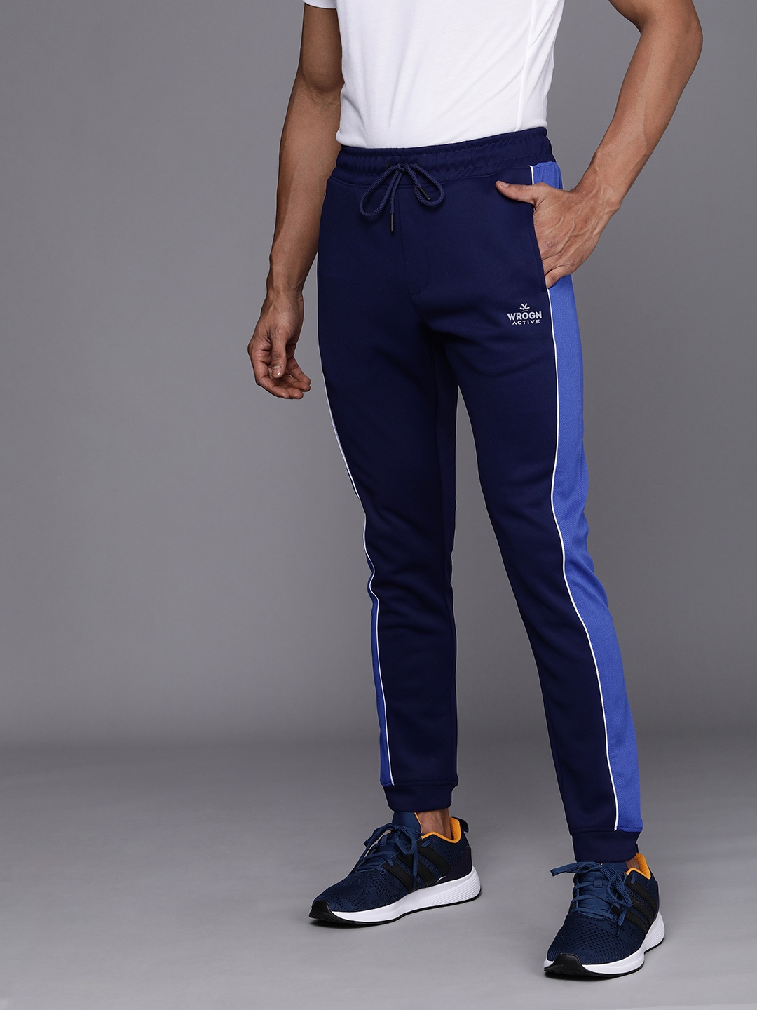 

WROGN ACTIVE Men Navy Blue Slim Fit Side Striped Joggers